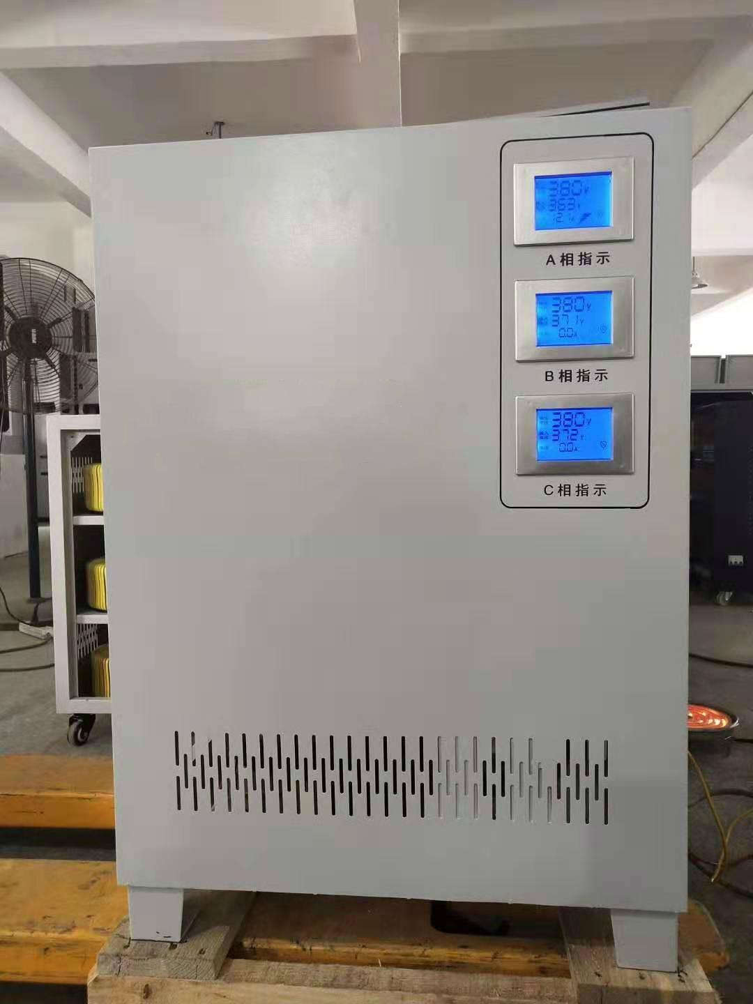 SBW-F 三相分調全自動補償式電力穩壓器（30kva/50kva/100kva/150kva）